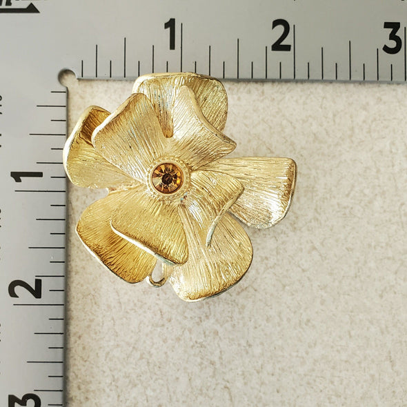 Gold Vintage Magnetic Brooch - QB's Magnetic Creations